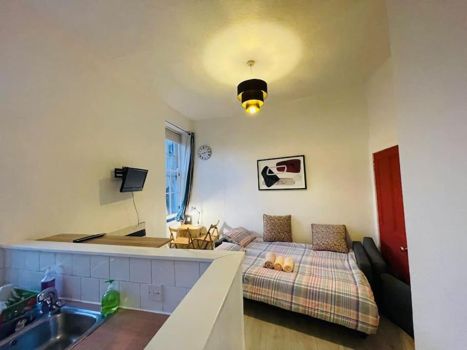 City Studio Flat West Toll Cross 에든버러 외부 사진